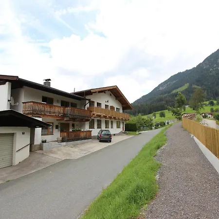 In Brixen Near Bus 브릭센임탈