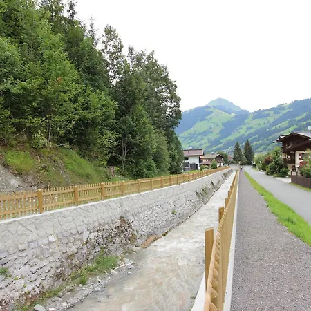 Appartement In Brixen Near Bus Brixen im Thale