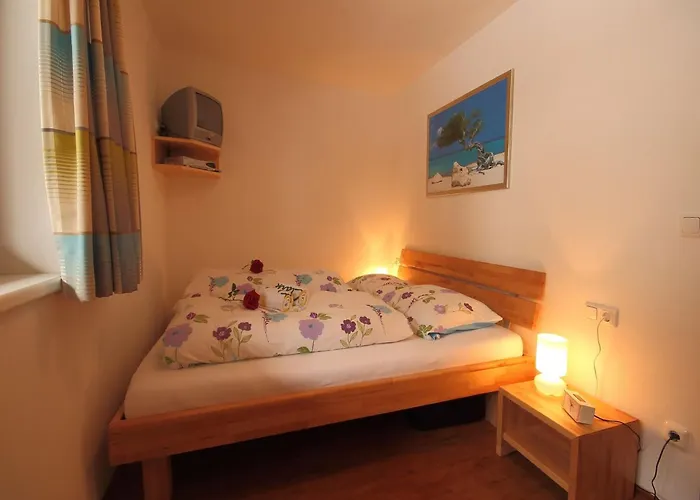 In Brixen Near Bus شقة بريكسن ام تاله