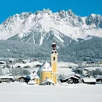 In Brixen Near Bus * Brixen im Thale